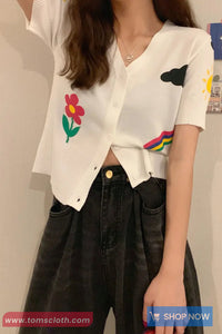 Short Sleeve V-Neck Cute Pattern Knitted Shirt