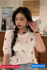 Vintage Floral Embroidered O-Neck Shirts