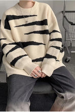 Long Sleeve Round Neck Striped Knitted Men Sweater