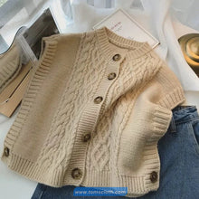 Sleeveless Cable Knitted Vest Sweater