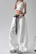 Loose Butterfly Pattern Lace Patchwork Sweatpants