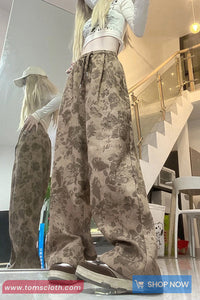 Loose Floral Pattern Corduroy Pants