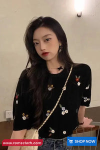 Vintage Floral Embroidered O-Neck Shirts