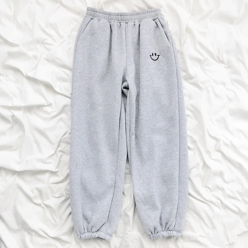 Smiley Face Embroidery Sweatpants – Tomscloth