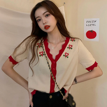 Lace Trim Flower Embroidery V-Neck Knitted Shirt