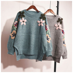 Elegant Flower Embroidery Knitted Sweater
