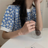 Puff Sleeve Daisy Pattern O-Neck Knitted Shirt