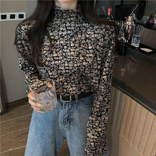 Long Sleeve Daisy Flowers Pattern Turtleneck Shirt