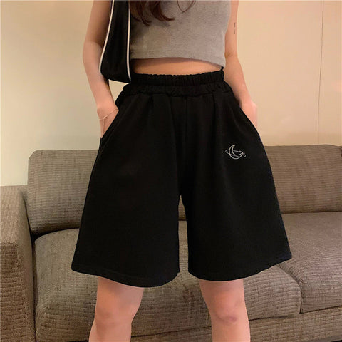 Moon Embroidered Casual Basic Shorts
