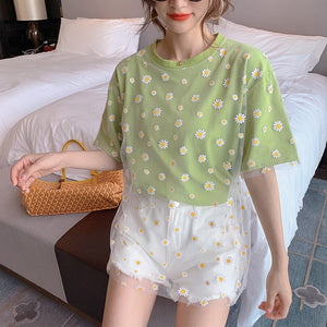 Transparent Daisy Flower With Casual Color Shirt