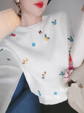 O-Neck Small Daisy Embroidery Sweater