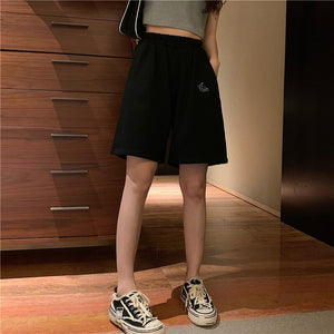 Moon Embroidered Casual Basic Shorts