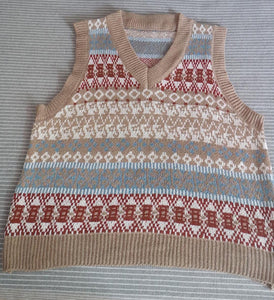 Apricot Color Argyle Pattern Sleeveless Knitted Vest Sweater