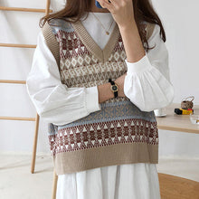 Apricot Color Argyle Pattern Sleeveless Knitted Vest Sweater